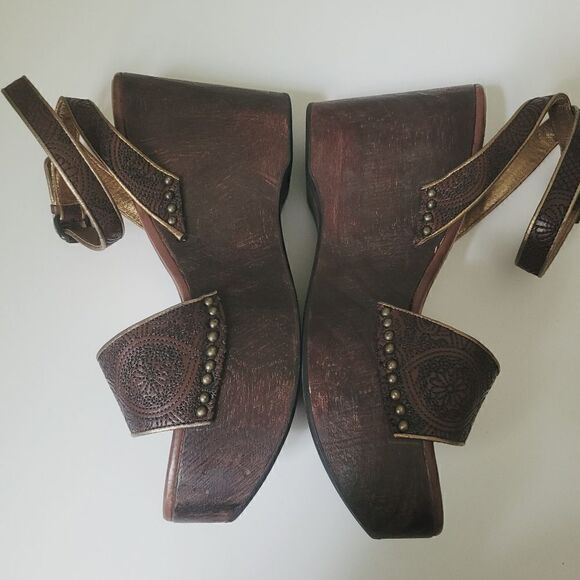 Prada Gold & Brown Wedge Sandals Size 39 - Picture 2 of 7